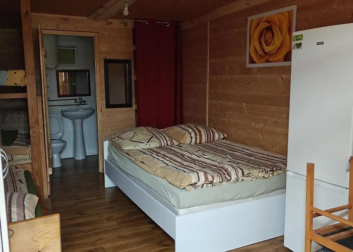 Деревянный коттедж U Edwarda